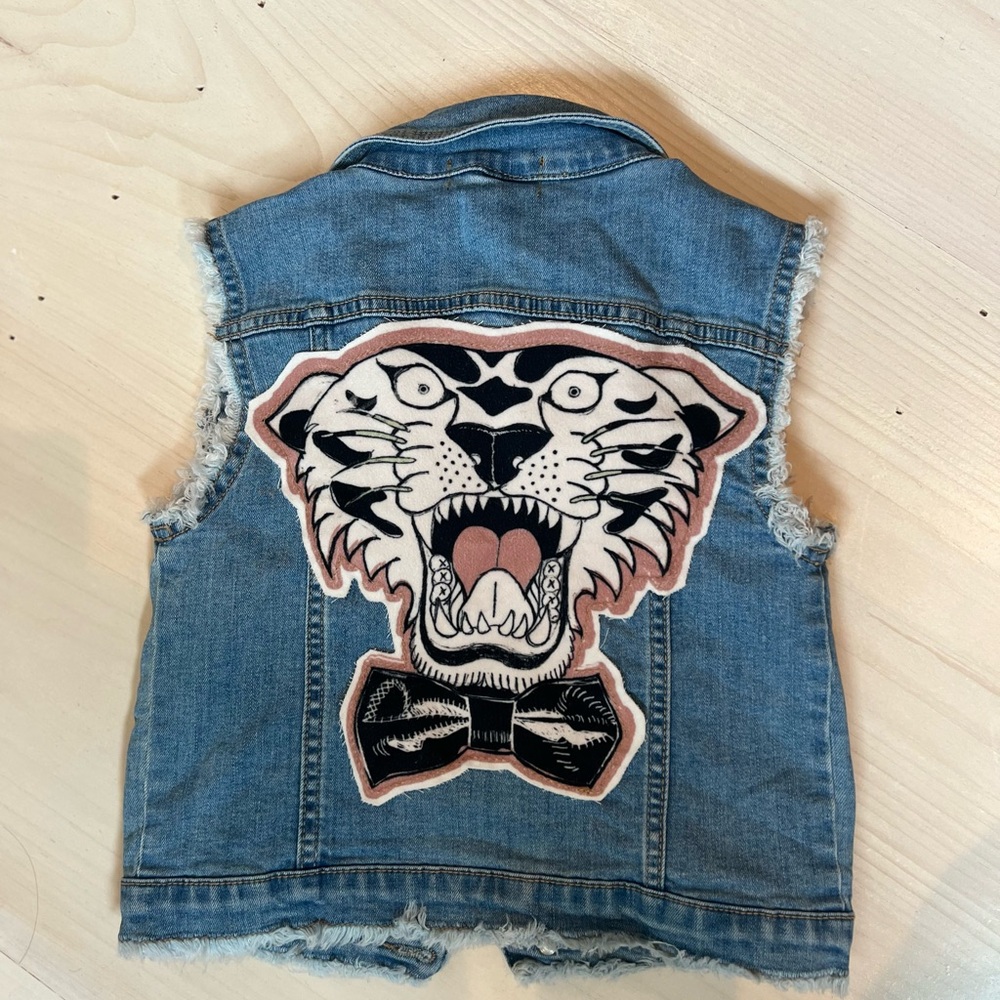 Wee Monster Denim Tiger Vest Size 6 EUC
